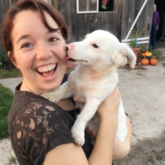 Meet your Posher, Cassandra - Picture 1 of 1